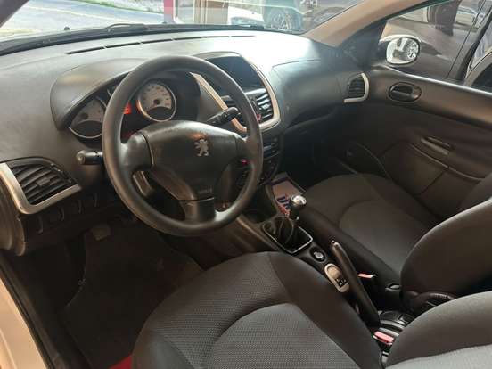 PEUGEOT-207-2013