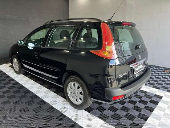 PEUGEOT-207-2009