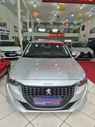 PEUGEOT-208-2021