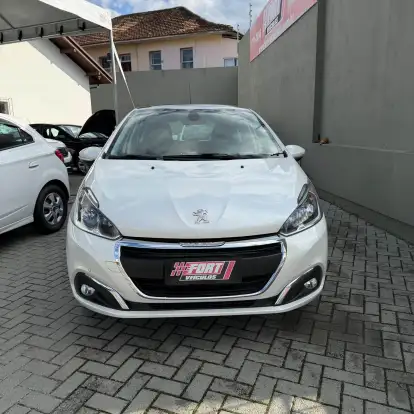 PEUGEOT-208-1.6 GRIFFE 16V FLEX 4P AUTOMÁTICO PEUGEOT-208-2016