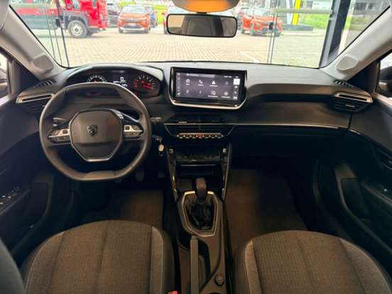 PEUGEOT-208-2024