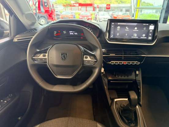 PEUGEOT-208-2024