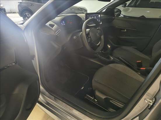 PEUGEOT-208-2023