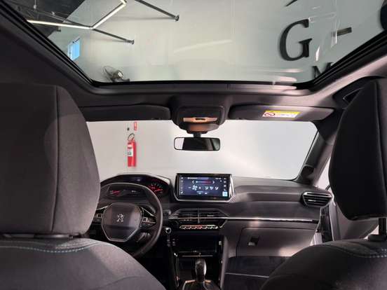 PEUGEOT-208-2024
