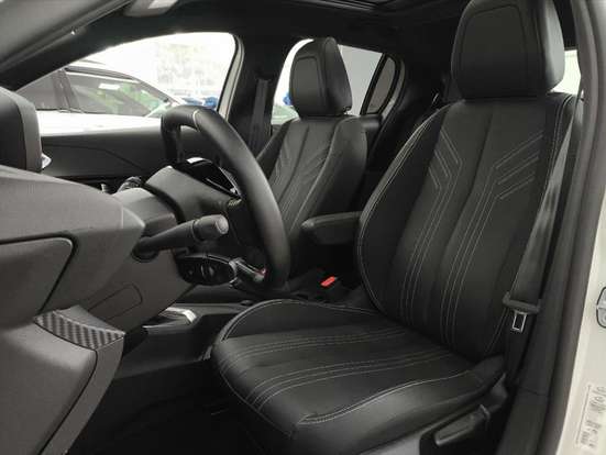 PEUGEOT-208-2025