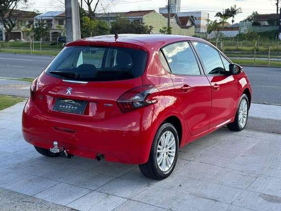 PEUGEOT-208-2016