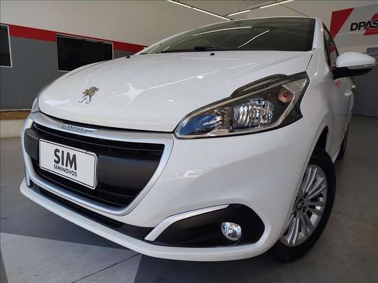 PEUGEOT-208-2018