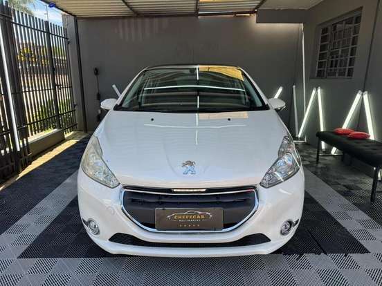 PEUGEOT-208-2013