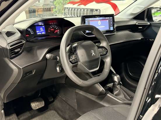 PEUGEOT-208-2023