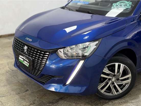 PEUGEOT-208-2022