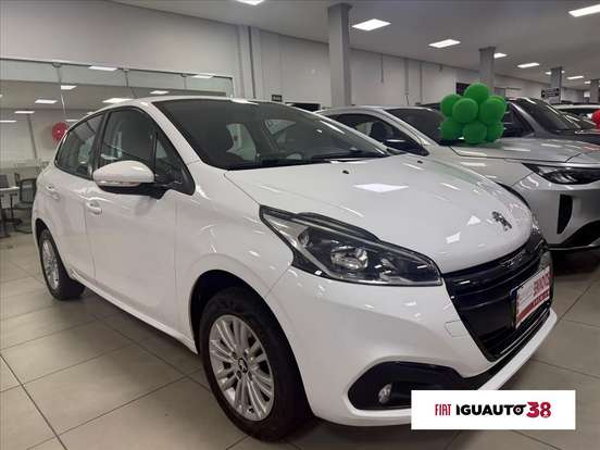 PEUGEOT-208-2019