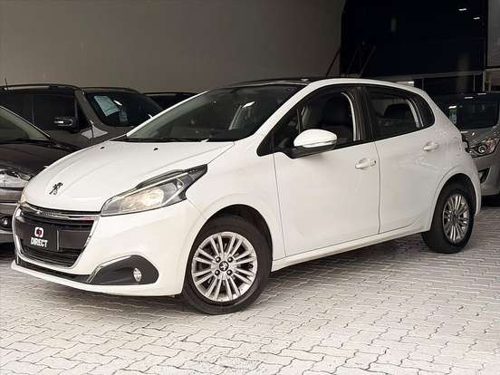 PEUGEOT-208-2017