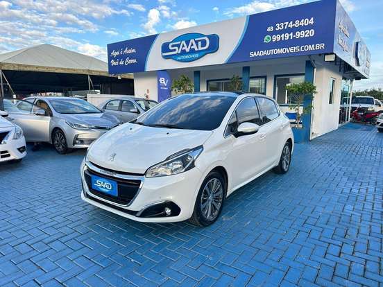 PEUGEOT-208-2016