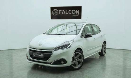PEUGEOT-208-1.6 GRIFFE 16V FLEX 4P AUTOMÁTICO PEUGEOT-208-2018