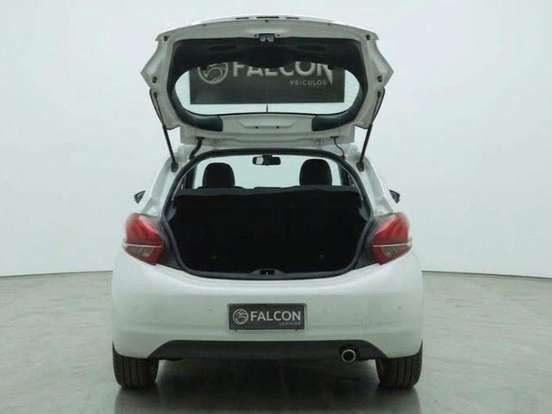 PEUGEOT-208-1.6 GRIFFE 16V FLEX 4P AUTOMÁTICO PEUGEOT-208-2018