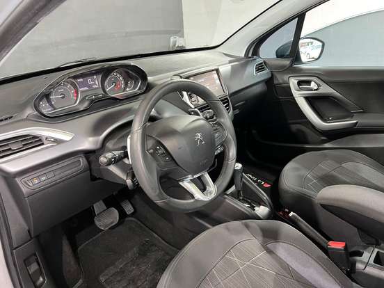 PEUGEOT-208-1.6 GRIFFE 16V FLEX 4P AUTOMÁTICO PEUGEOT-208-2016