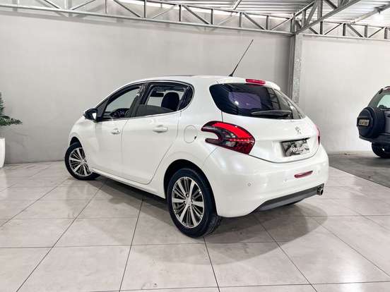 PEUGEOT-208-1.6 GRIFFE 16V FLEX 4P AUTOMÁTICO PEUGEOT-208-2017