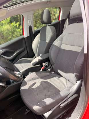 PEUGEOT-208-2014