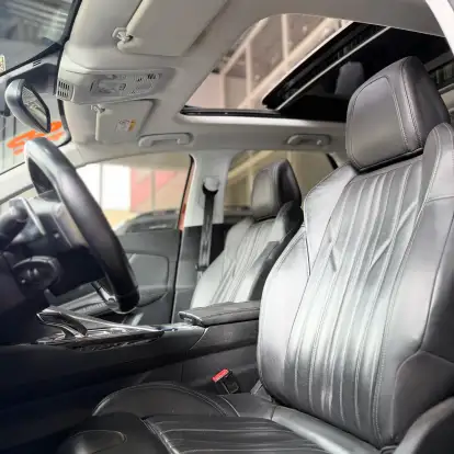 PEUGEOT-3008-2018