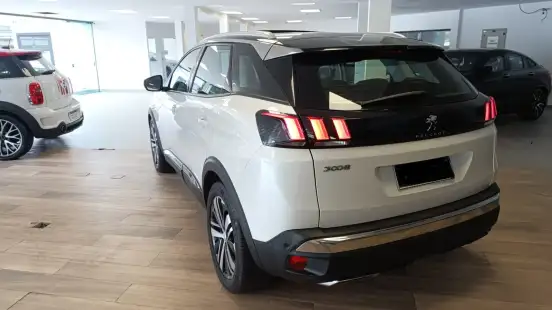 PEUGEOT-3008-1.6 GRIFFE THP 16V GASOLINA 4P AUTOMÁTICO PEUGEOT-3008-2018