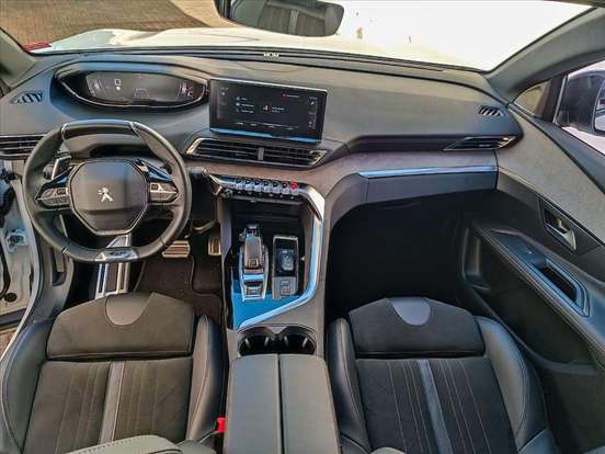 PEUGEOT-3008-2022