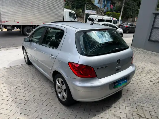 PEUGEOT-307-2010