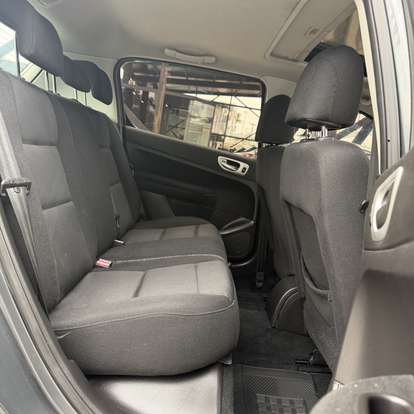PEUGEOT-307-2009