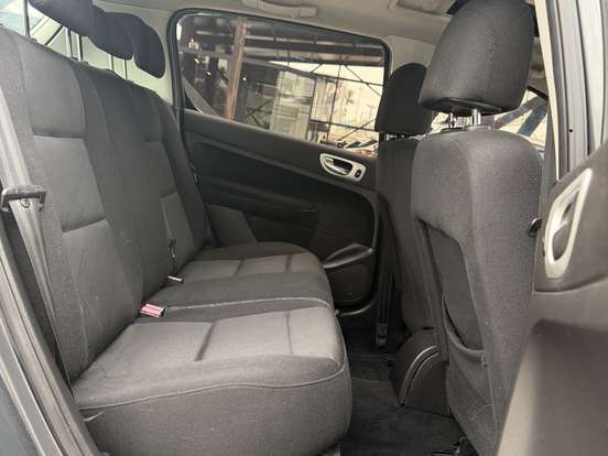 PEUGEOT-307-1.6 PRESENCE 16V FLEX 4P MANUAL PEUGEOT-307-2009