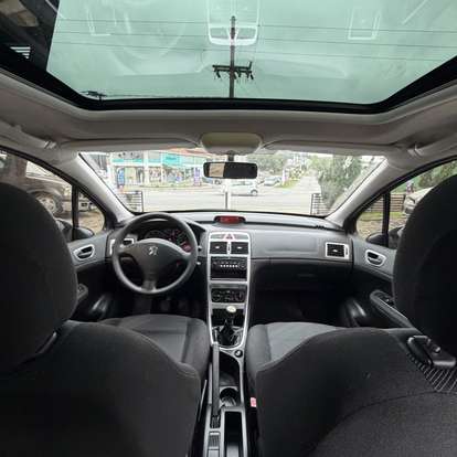 PEUGEOT-307-2009