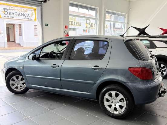 PEUGEOT-307-2004