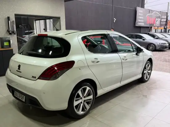 PEUGEOT-308-1.6 GRIFFE THP 16V FLEX 4P AUTOMÁTICO PEUGEOT-308-2015