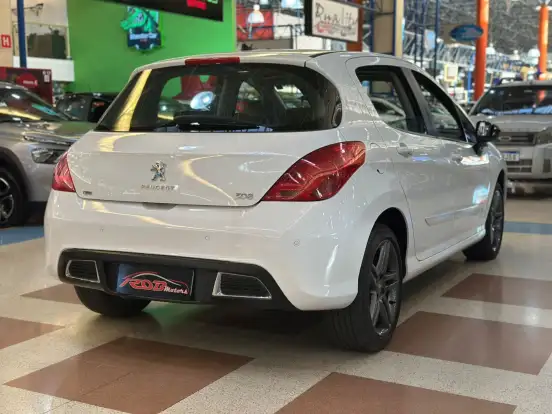 PEUGEOT-308-1.6 GRIFFE THP 16V GASOLINA 4P AUTOMÁTICO PEUGEOT-308-2013