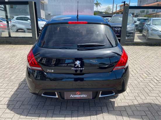 PEUGEOT-308-2018
