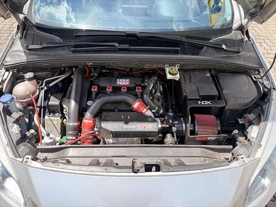 PEUGEOT-308-2016