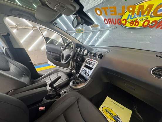 PEUGEOT-308-2013