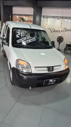 PEUGEOT-PARTNER-2020