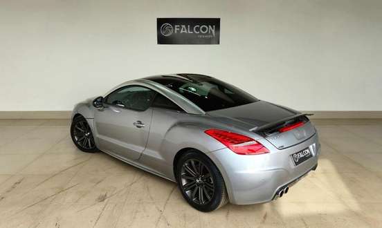 PEUGEOT-RCZ-2012