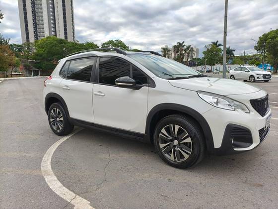 PEUGEOT 2008 1.6 16V THP FLEX GRIFFE 4P AUTOMÁTICO