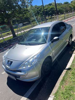 PEUGEOT-207-2011