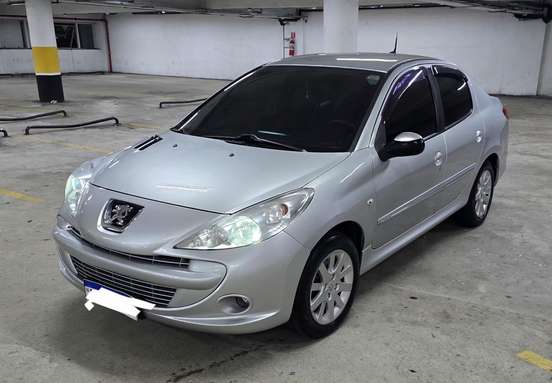 PEUGEOT-207-2011
