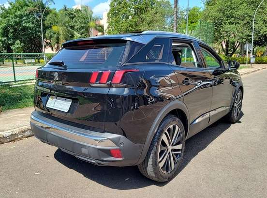 PEUGEOT-3008-2018