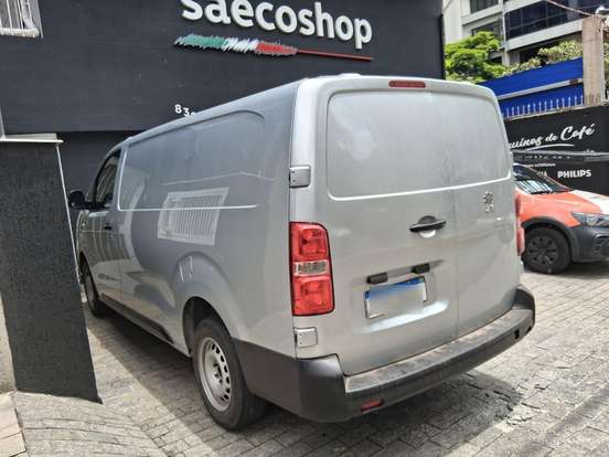 PEUGEOT-EXPERT-2023