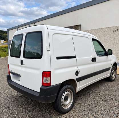 PEUGEOT-PARTNER-2021