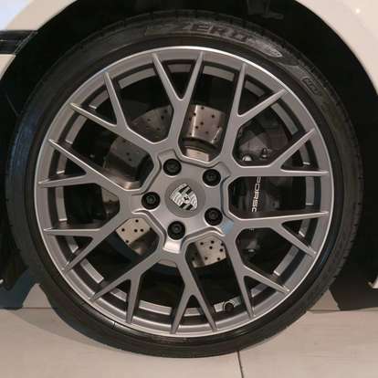 PORSCHE-911-2025