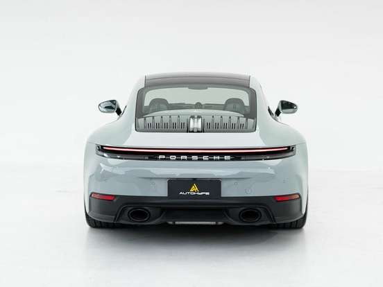 PORSCHE-911-2025