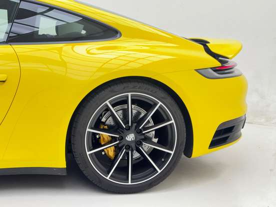 PORSCHE-911-2020