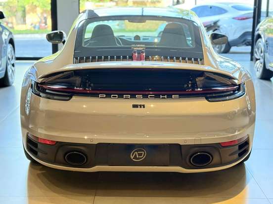 PORSCHE-911-2024