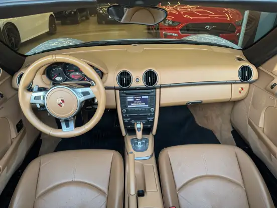 PORSCHE-BOXSTER-2011