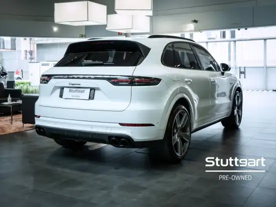 PORSCHE-CAYENNE-2023