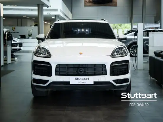 PORSCHE-CAYENNE-2023